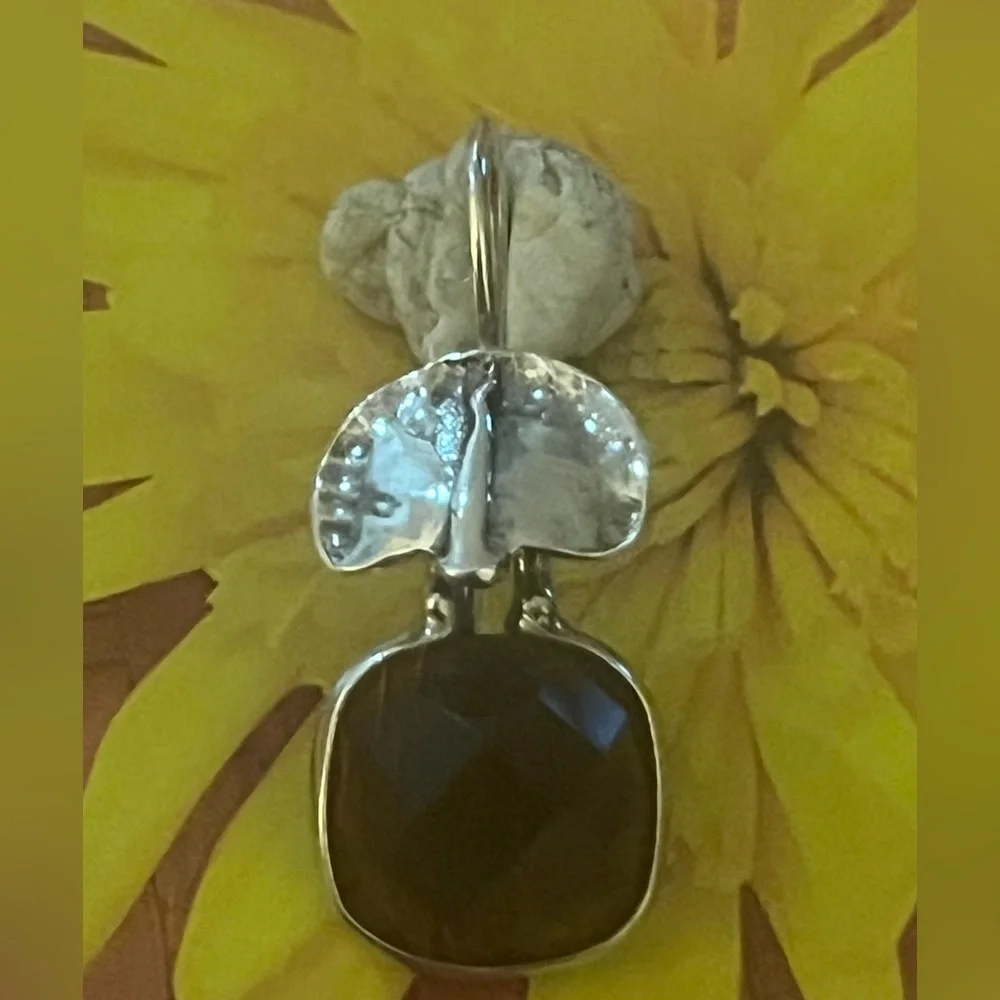 SINGLE EARRING ONLY: Silpada Smoky
Quartz Earring. - Picture 4 of 6